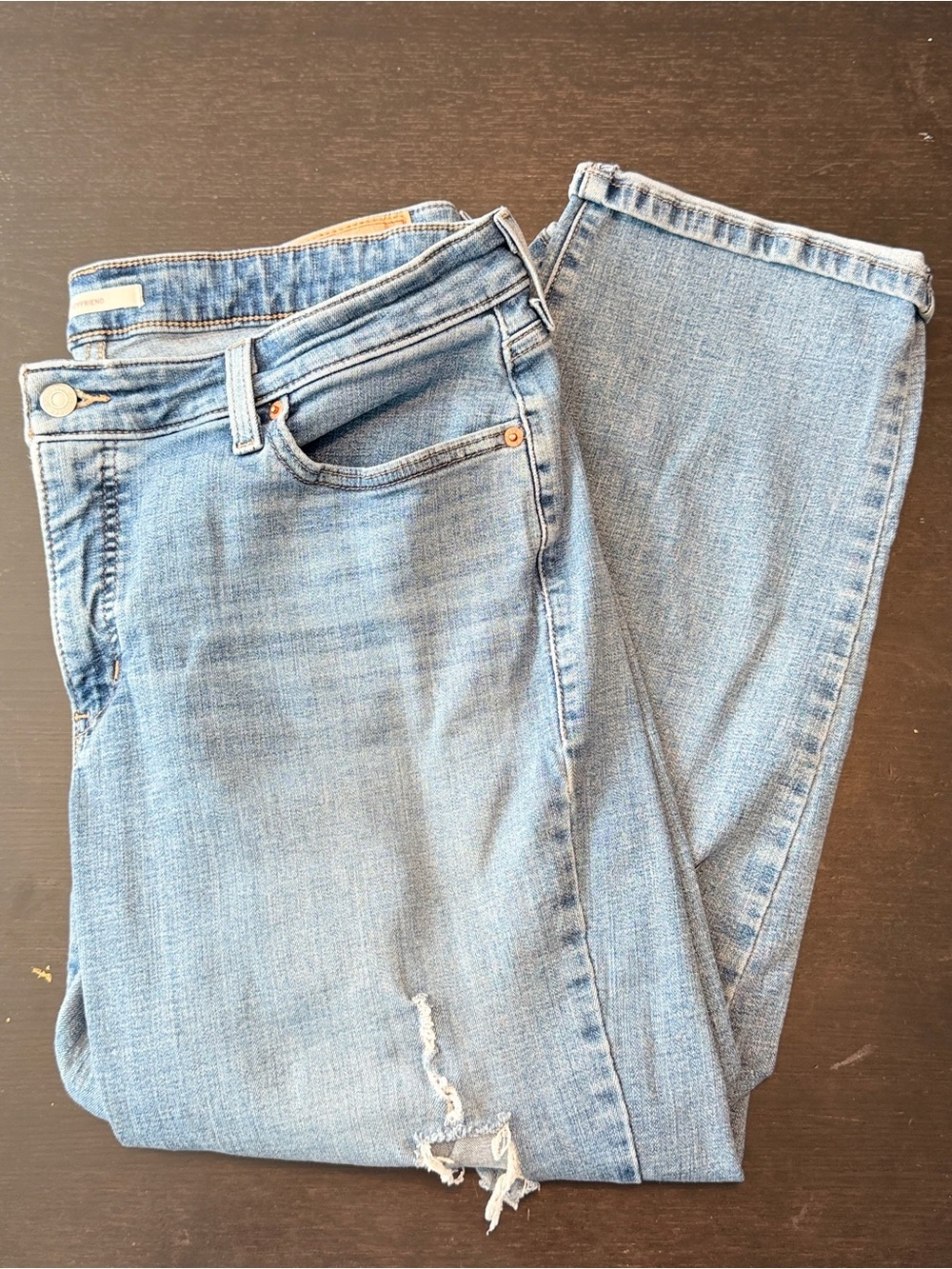 Levi's Women’s Size 16 Cropped Boyfriend Jeans Distressed Hem